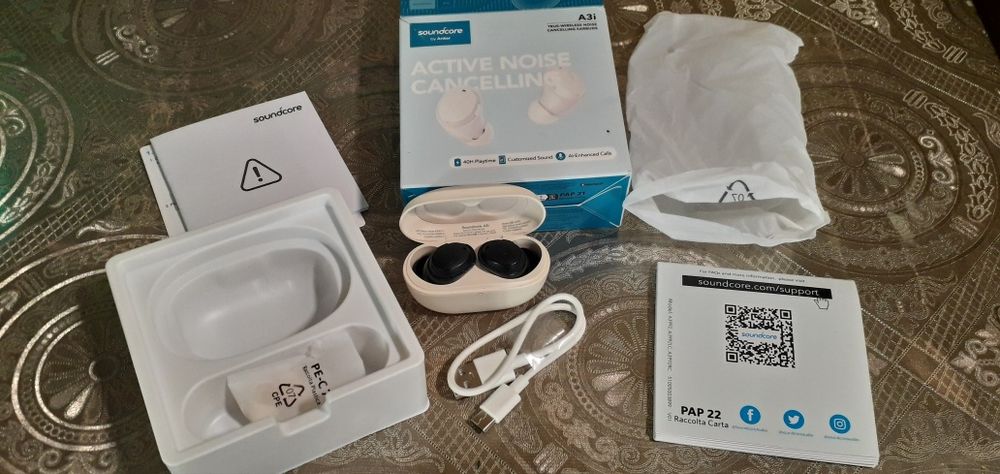 Навушники Anker Soundkore A3i