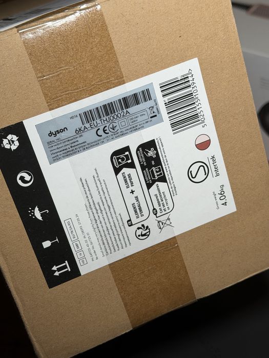 Фен Dyson Supersonic HD16