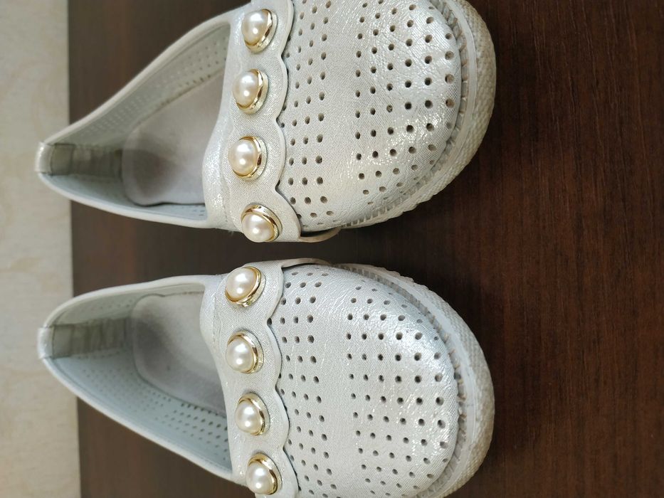 Туфлі для дівчинки