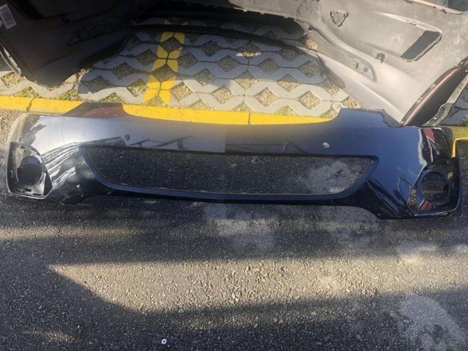 Parachoque Opel antara