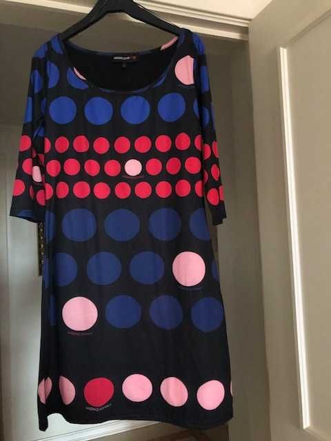 Vestido muito gracioso e original da marca Missing Johnny