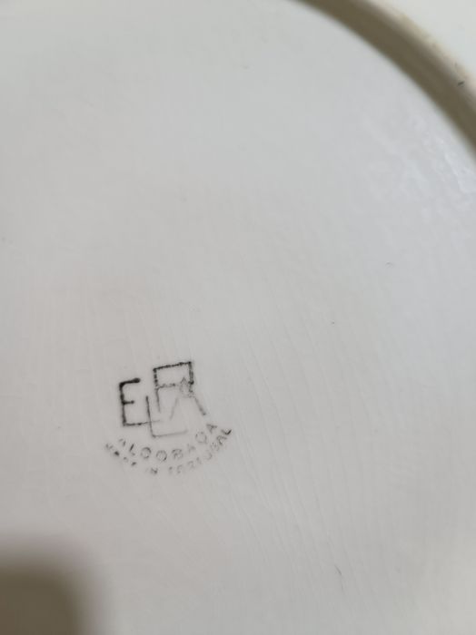 Terrina da marca Alcobaça antiga