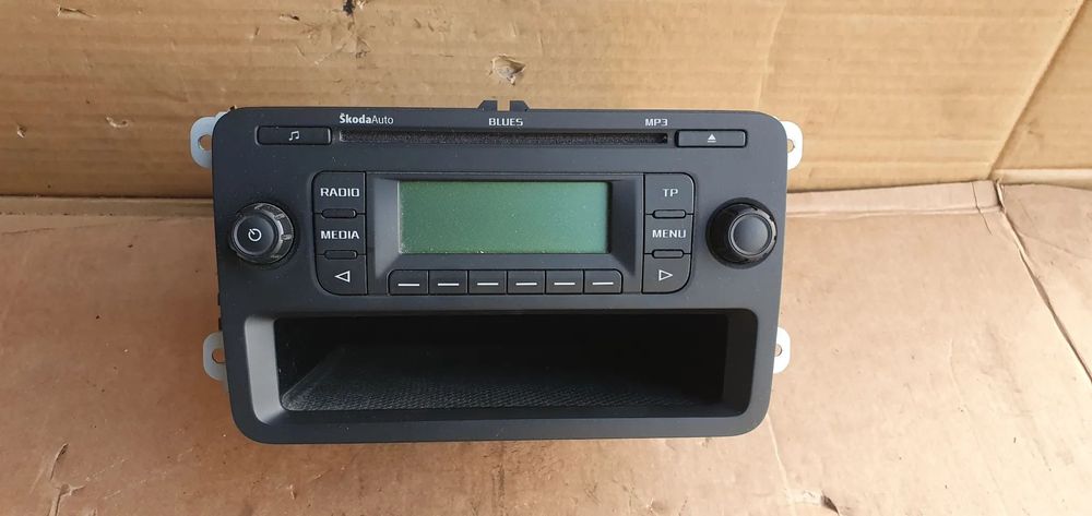 Radio radioodtwarzacz oryginał Skoda Roomster I Lift 5J0035152A