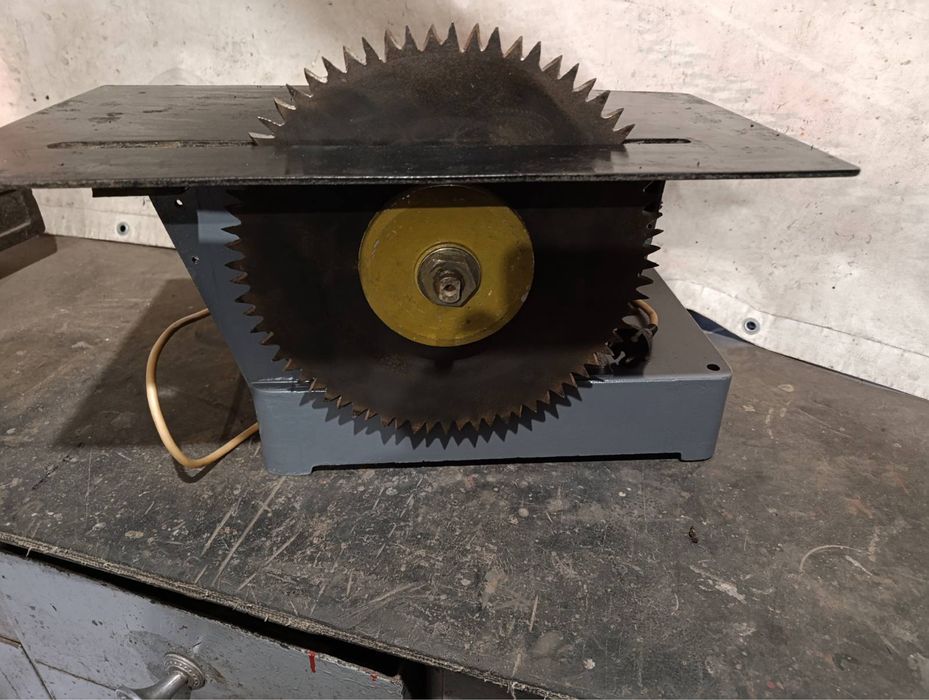 Продам пилу еоліт