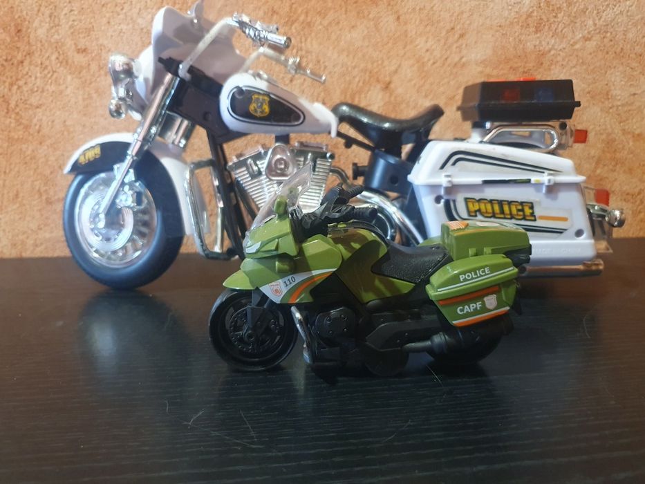 Motocykl  ok 33 cm. długości
