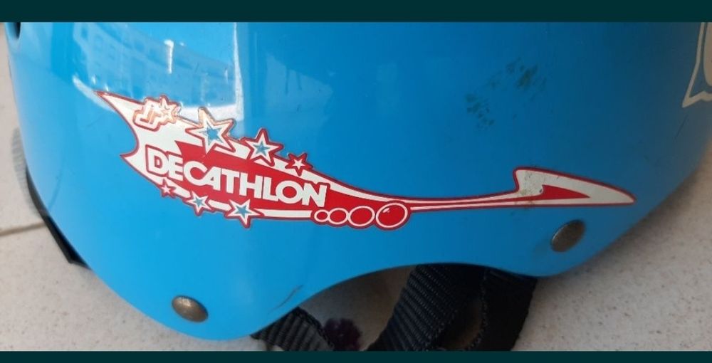 Capacete de crianca p/trotineta, patins em linha, skate ou bicicleta