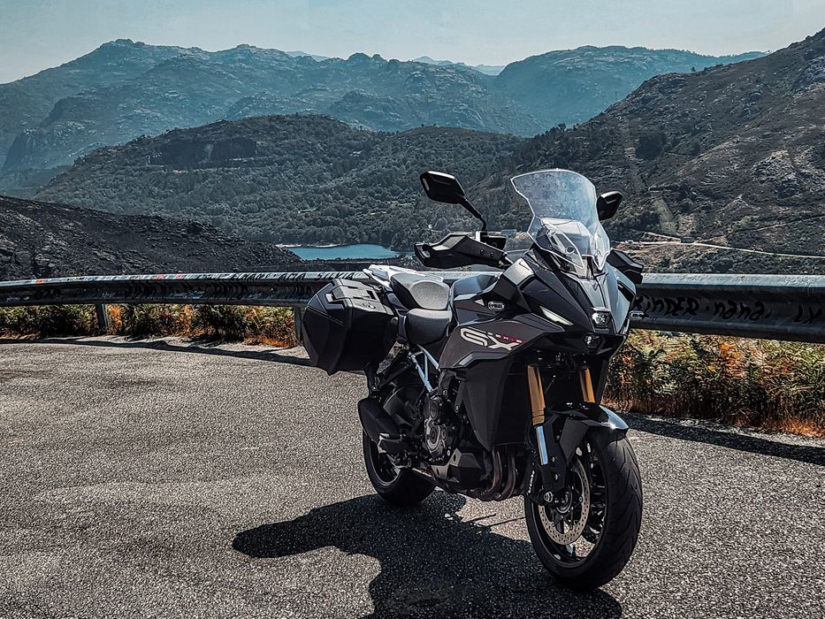 Suzuki GSX-S1000 GX como nova