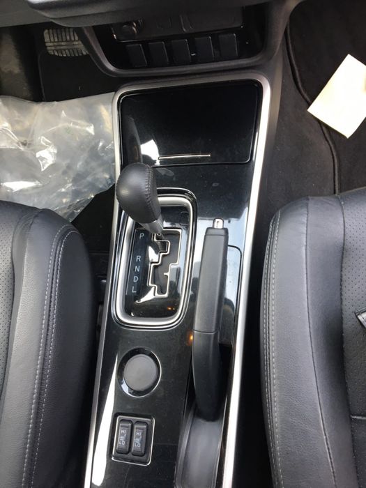 Mitsubishi Outlander PHEV Plus 4WD Plug-In Hybrid,