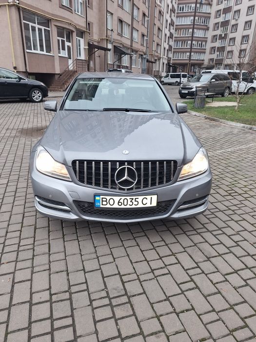 Продам мерседес204