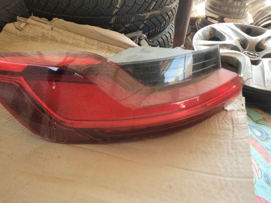 Bmw x4 F98 G02 lampa tylna  lewa