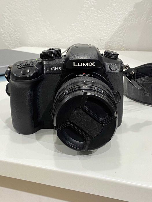 Lumix GH5 + Топовий об'єктив 12-35mm f/2.8 II + V-Log + 3 батареї