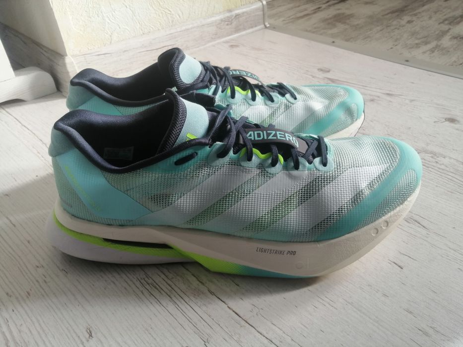 Чоловічі бігові кросівки Adidas Adizero Boston 13