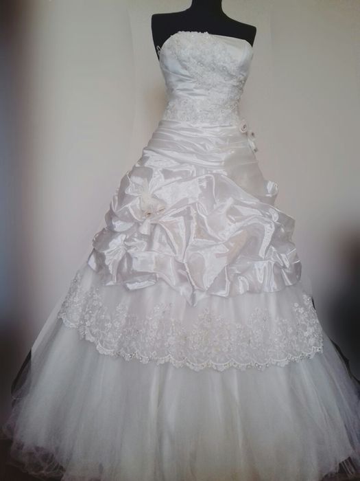 Пригласительные открытки, Платье