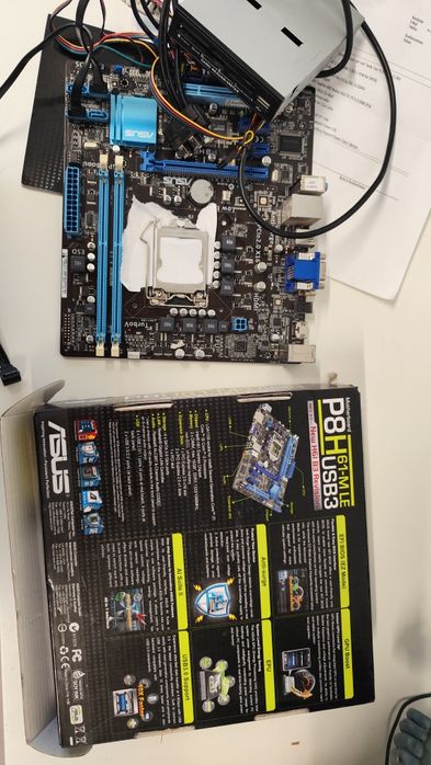 Материнська плата Asus P8P67 MLE з коробкою та документацією