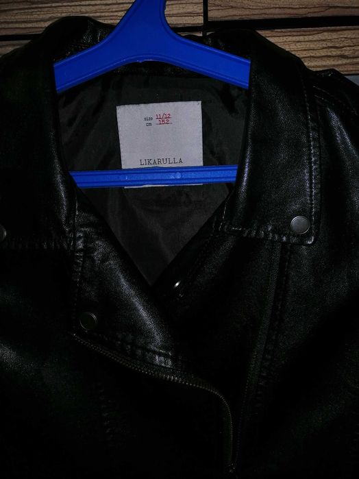 Продам детскую куртку косуху