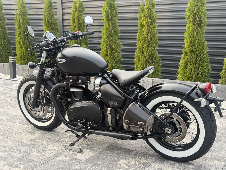 triumph bonneville bobber 1200