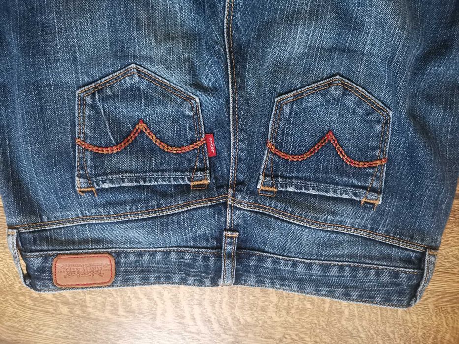 Dżinsy firmy Levis w idealnym stanie, rozmiar S