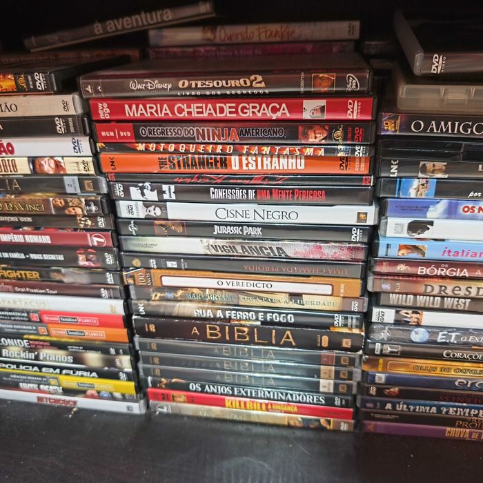 300 DVDs de boa qualidade