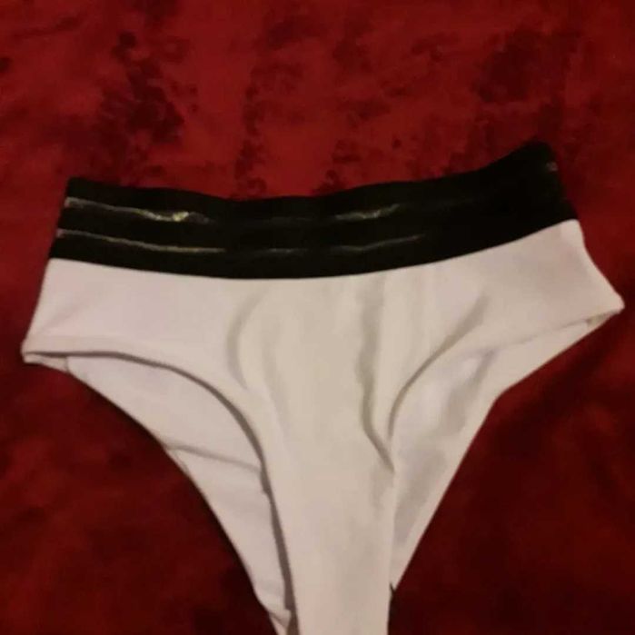 Bikini novo, Shein