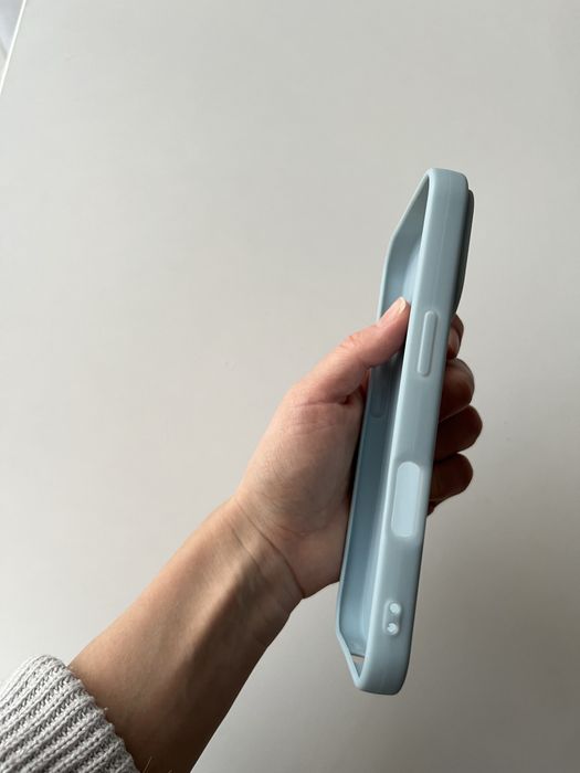 Nowe nieużywane etui na IPhone 16 pro
