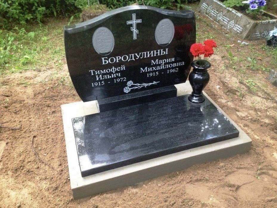 Прибирання могил Черкаси. Уборка могил Черкасы реставрация