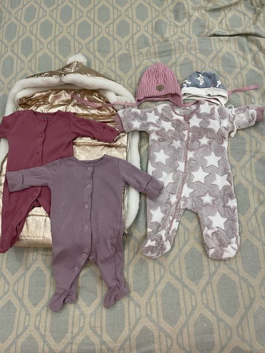 Продам теплый комплект на выписку с конвертом