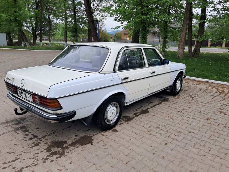 Продам Mersedes W123 200 дизель