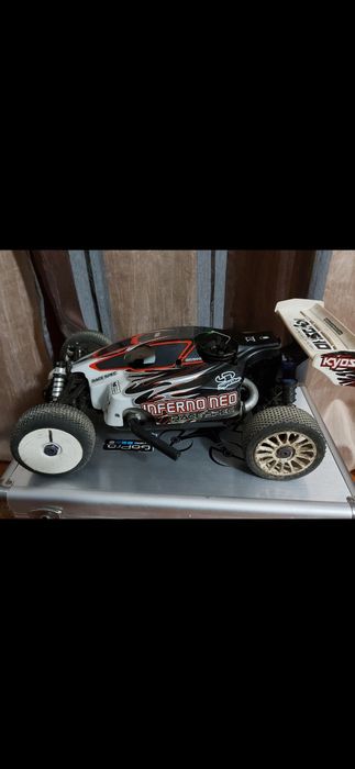 carro telecomandado  kyosho