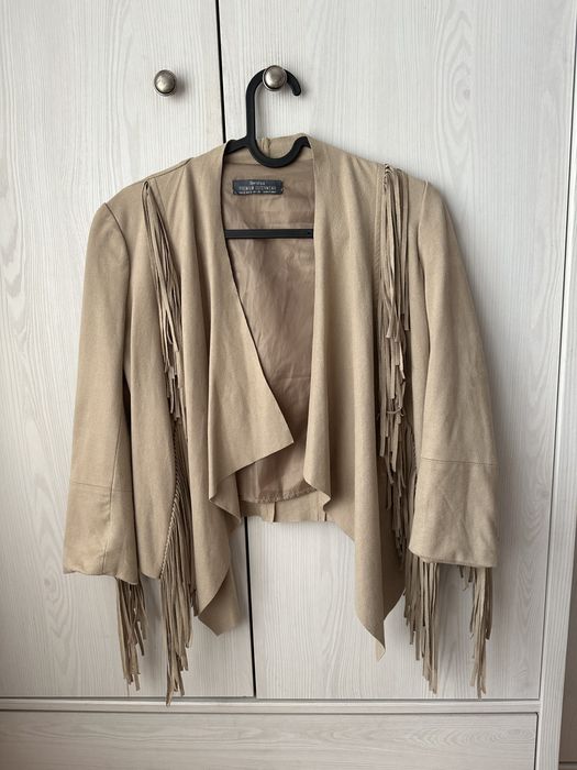 Beżowa kurtka / narzutka / marynarka Bershka 36 s Boho frędzle zamsz