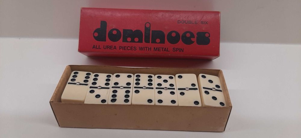 Dominó - jogo de mesa