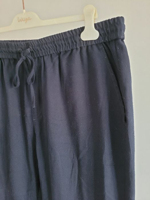 XL 42 John Devin spodnie męskie granatowe 
Ce