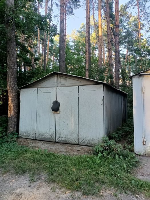 Продам гараж металевий.