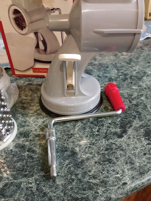 Овощерезке -терка  много функциональная из Италии