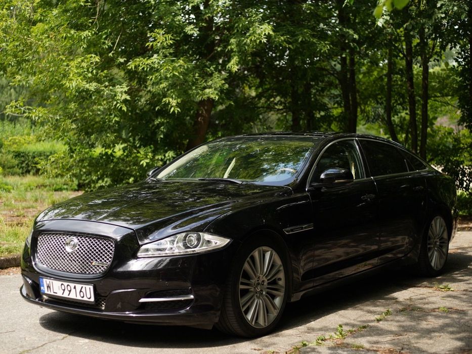 Jaguar XJ
