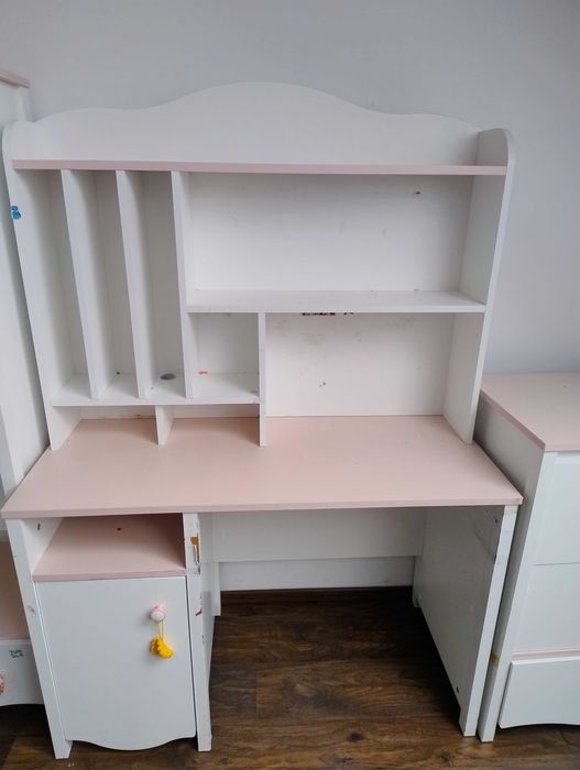 Meble dla dziewczynki