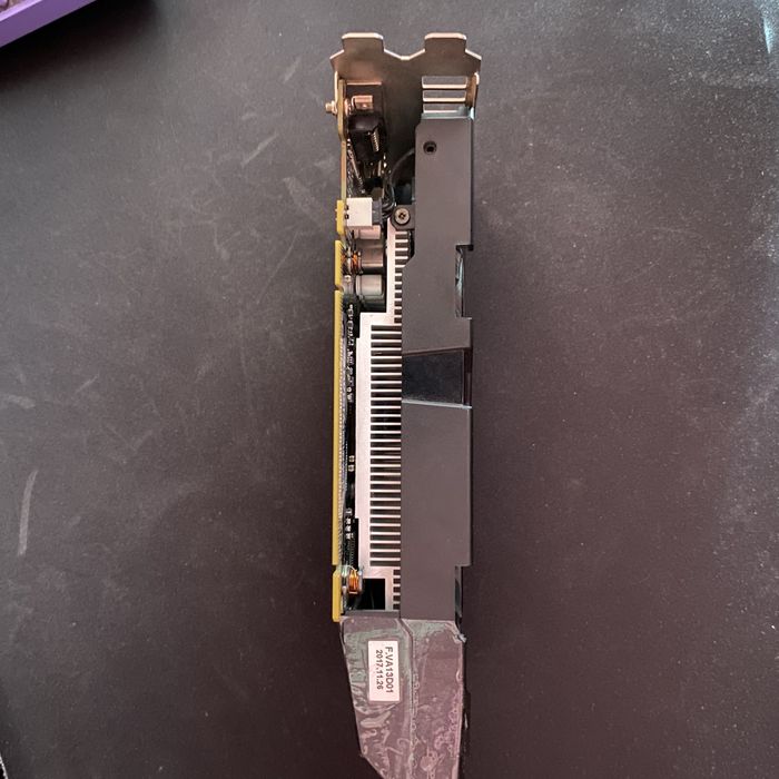Inno3D GTX 1050 Ti 4GB (трішки пошкоджений корпус)