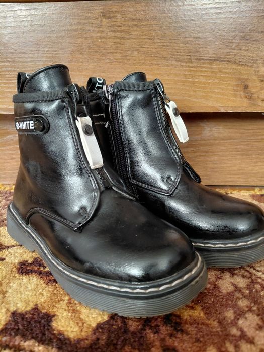 Весняні сапожки.