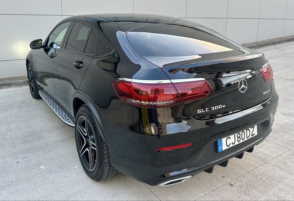 Mercedes GLC 300e AMG COUPE pack night Aceito retomas