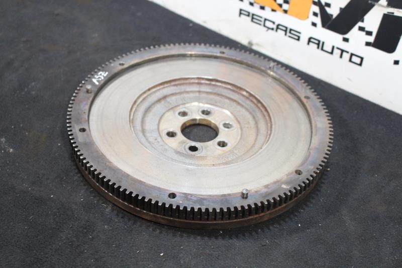 Volante do motor VOLKSWAGEN Golf IV (1J1)