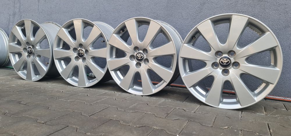 "17 5x100 Toyota
