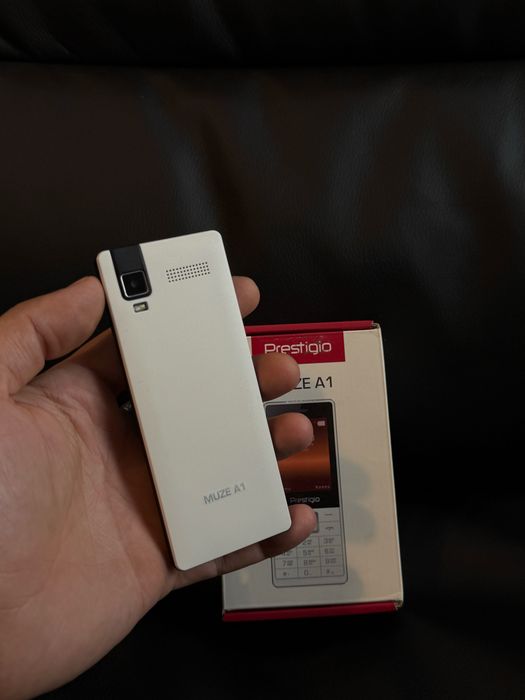 кнопочний телефон PRESTIGIO MUZE A1
