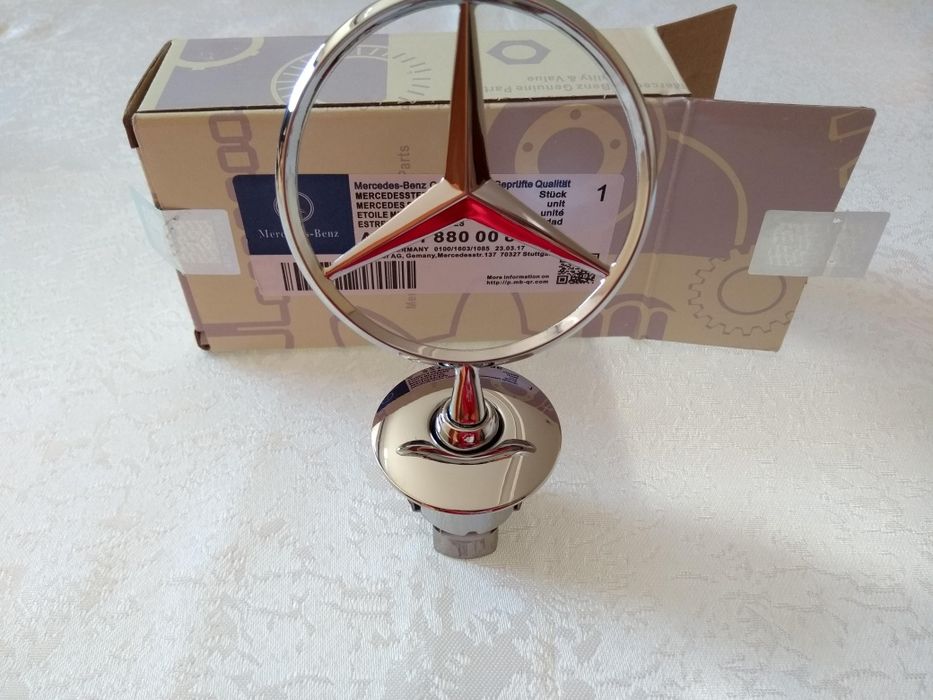 Estrela Capó Mercedes Benz, Peça nova