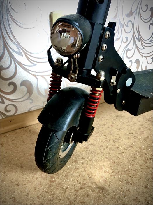 BOHLT 350W электросамокат с крепкой  рамой  — европейское качество
