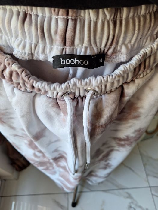 Dresy ocieplane Boohoo rozmiar M