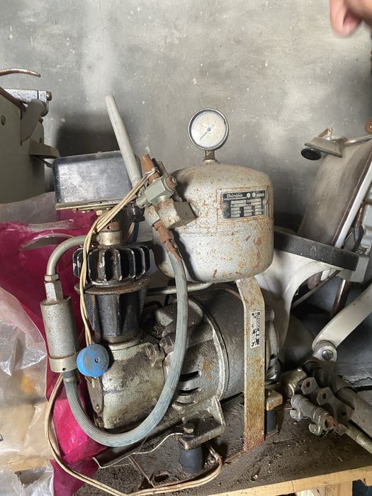 Медичний вакумний насос