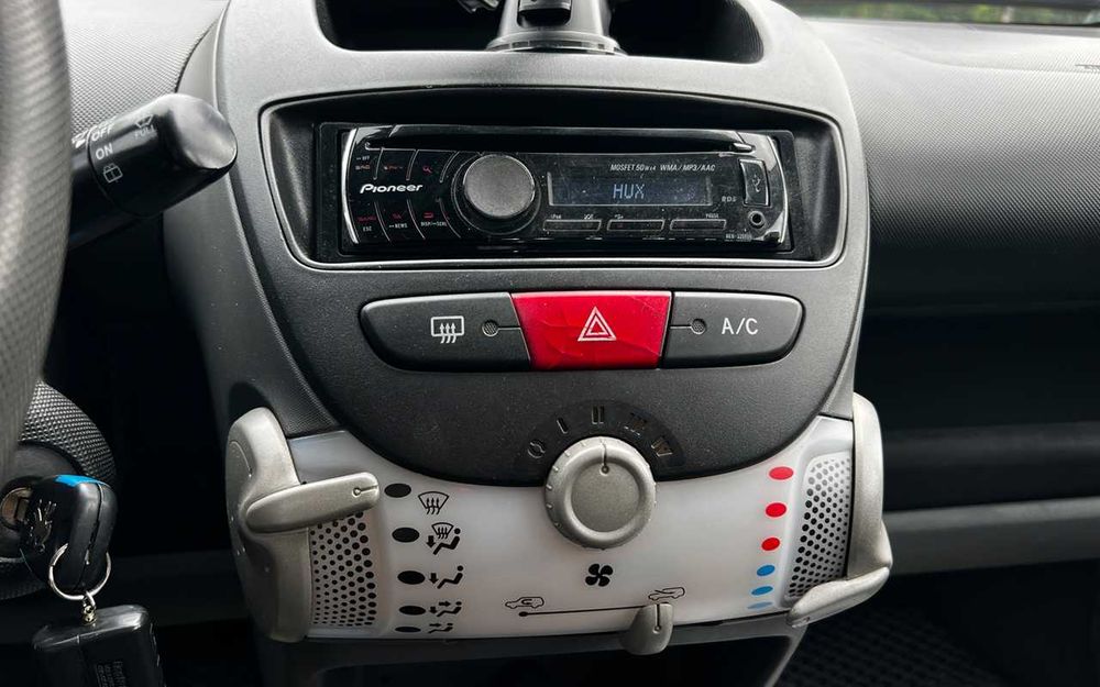 Peugeot 107 2011