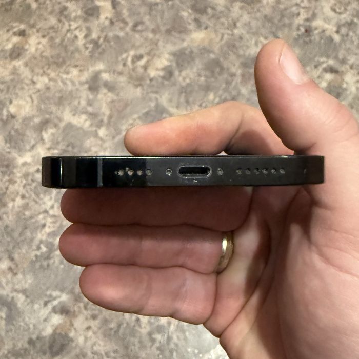 Продам айфон 14 про макс