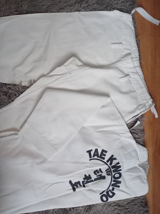 Strój do teakwondo 130 cm