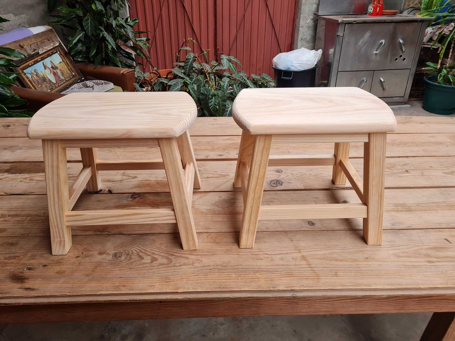 Banco oval artesanal em madeira de pinho maciça 30 cm (NOVO) - SET DE 2 UNIDADES-ENTREGA GRÁTIS EM TODO O PAÍS