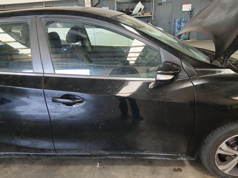Porta frente direita NISSAN Pulsar Hatchback (C13)